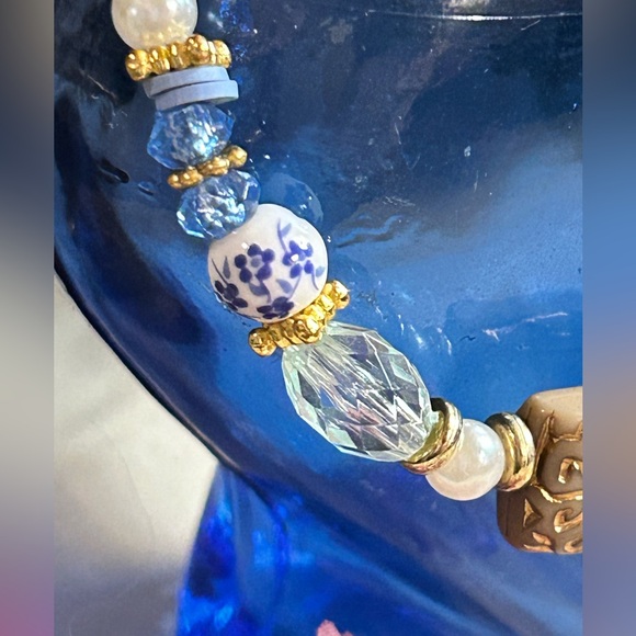 Goddess in Gold & Blue bracelet - Picture 7 of 13